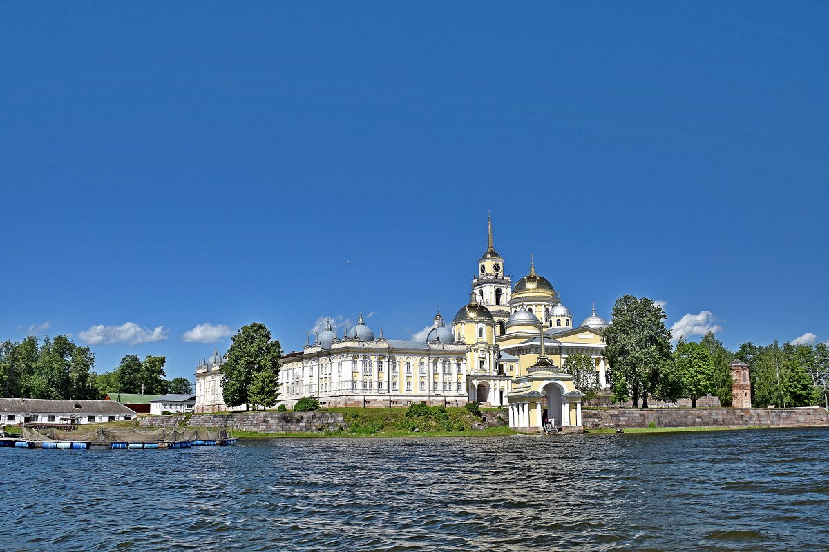 Вид на монастырь с озера. - vkosin2012 Косинова Валентина