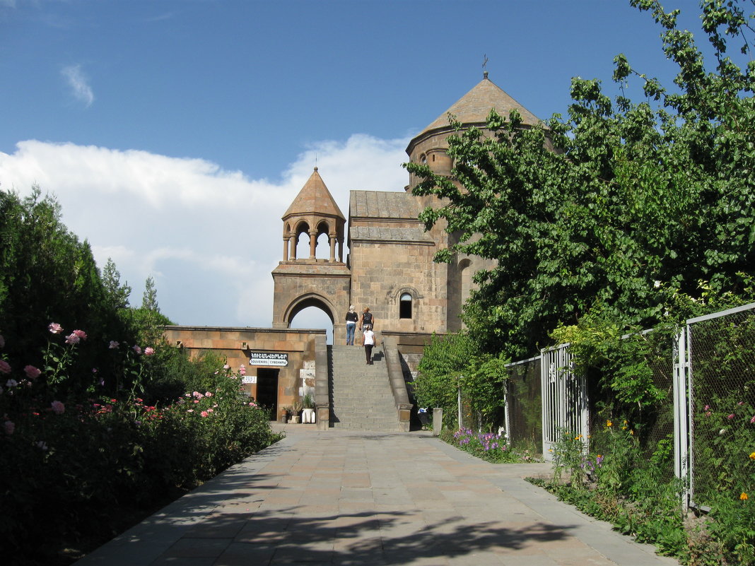 Церковь Святой Рипсимэ - Volodya Grigoryan