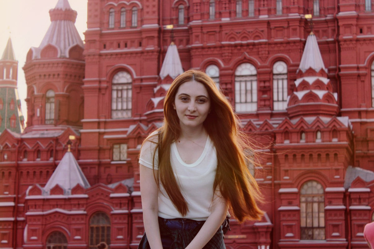Туристка в Москве - Салима Боташева