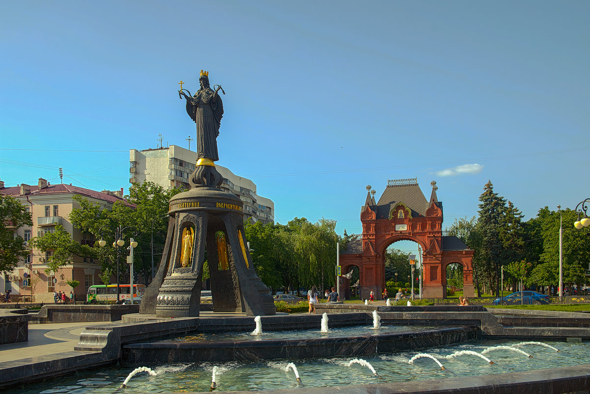 Памятник Св. Екатерине и Александровская триумфальная арка (Царские ворота). - Игорь Хижняк