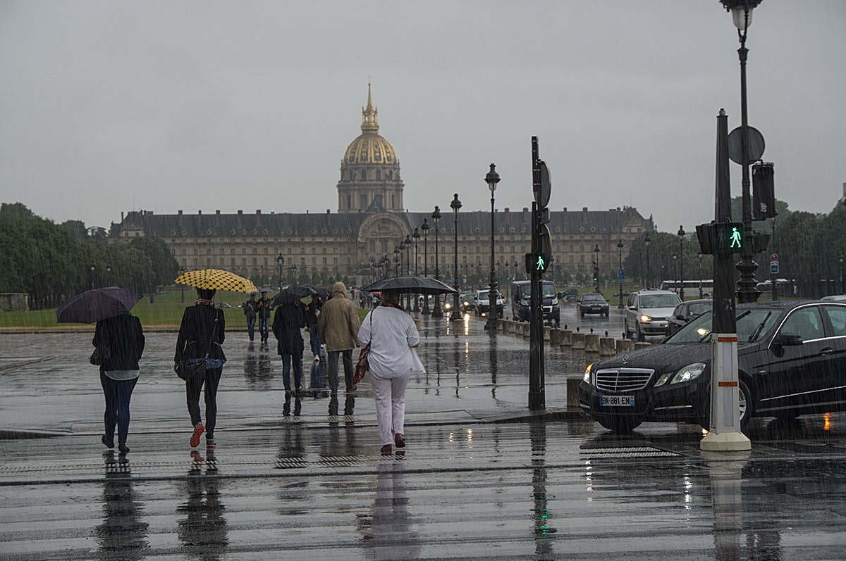 В Париже тоже бывает дождь... - igor 