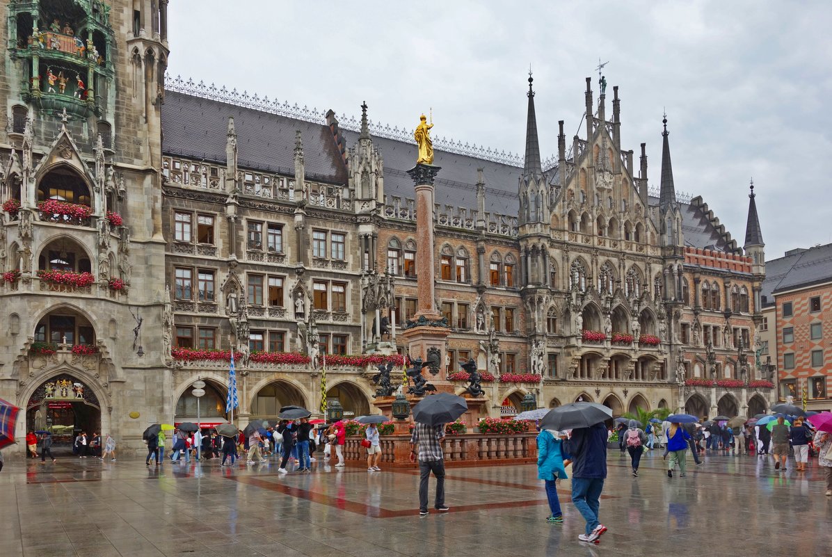 München-Новая ратуша (нем. Neues Rathaus) ,построена в 1867—1908 годах.. - Galina Dzubina