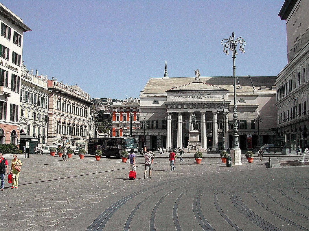 Генуя.Teatro Carlo Felice - Tata Wolf