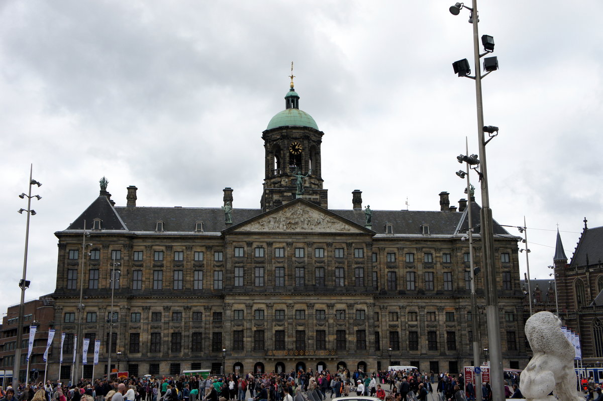 Королевский дворец на главной площади Амстердама - площади Дам - Елена Павлова (Смолова)