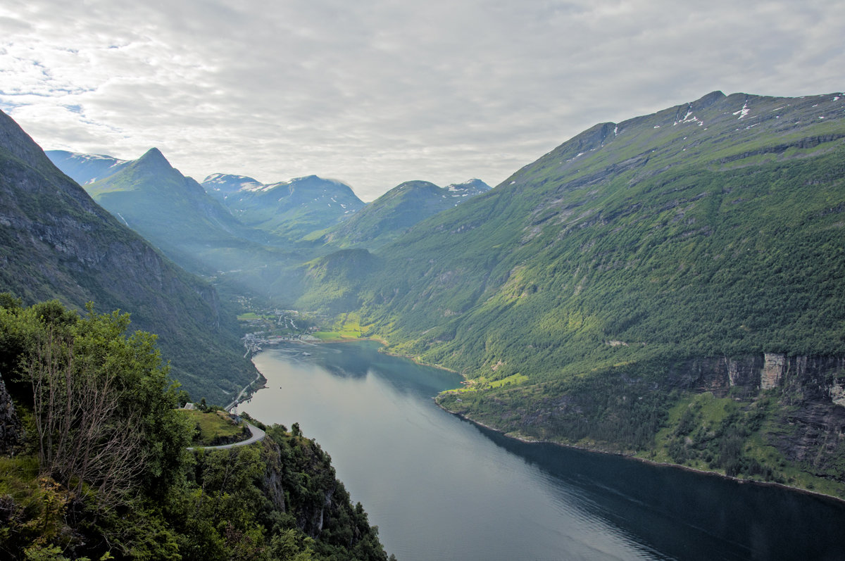 Far away - Geiranger - Roman Ilnytskyi