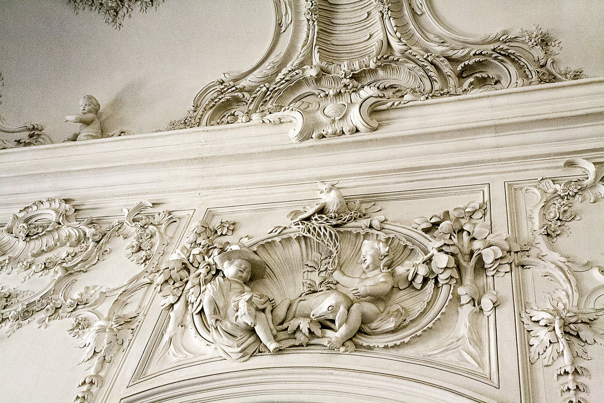 Декор стен дворца в белом зале - Marina Talberga
