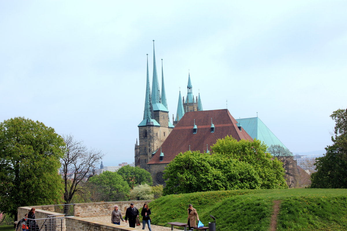 кафедральный собор Эрфурта (1170 год) и церковь святого Севера - Olga 