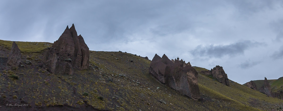 "Каменные замки". Джилы-Су, северный склон Эльбруса - Макс Сологуб