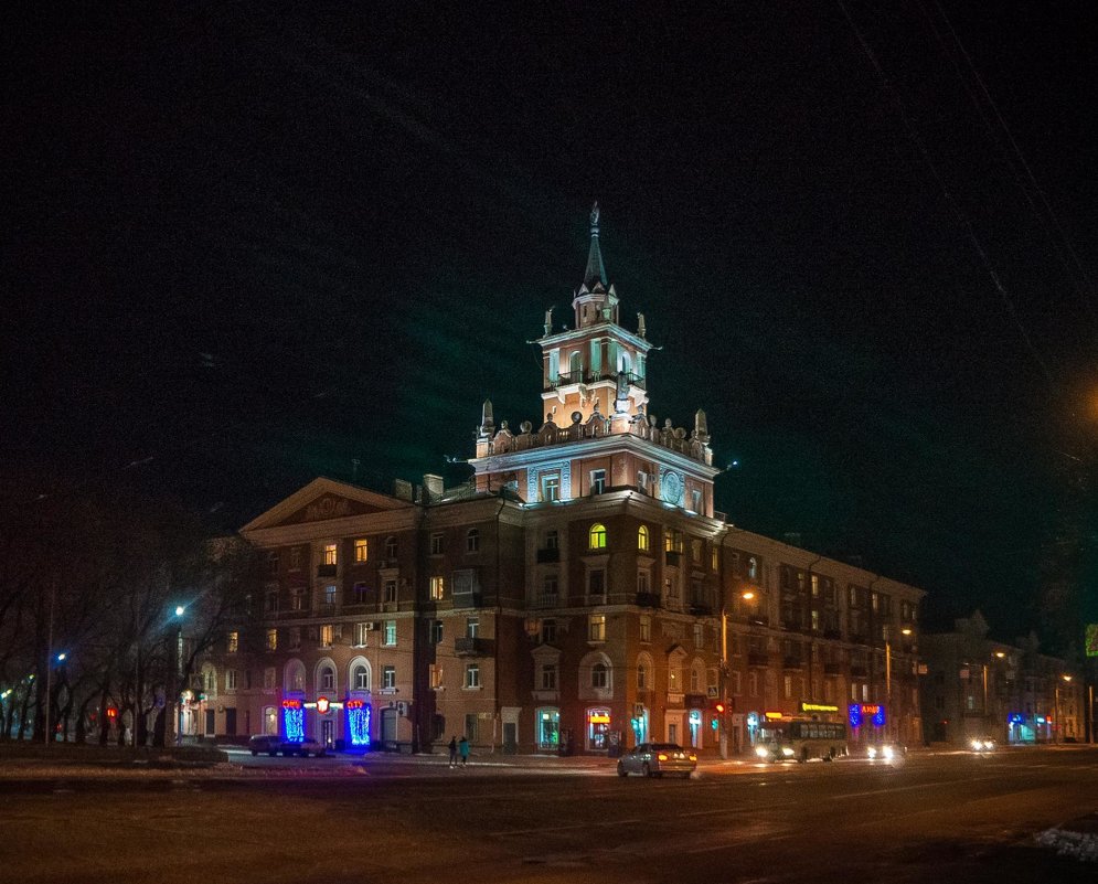 Площадь Ленина, дом со шпилем, Комсомольск-на-Амуре - Ирина Антоновна