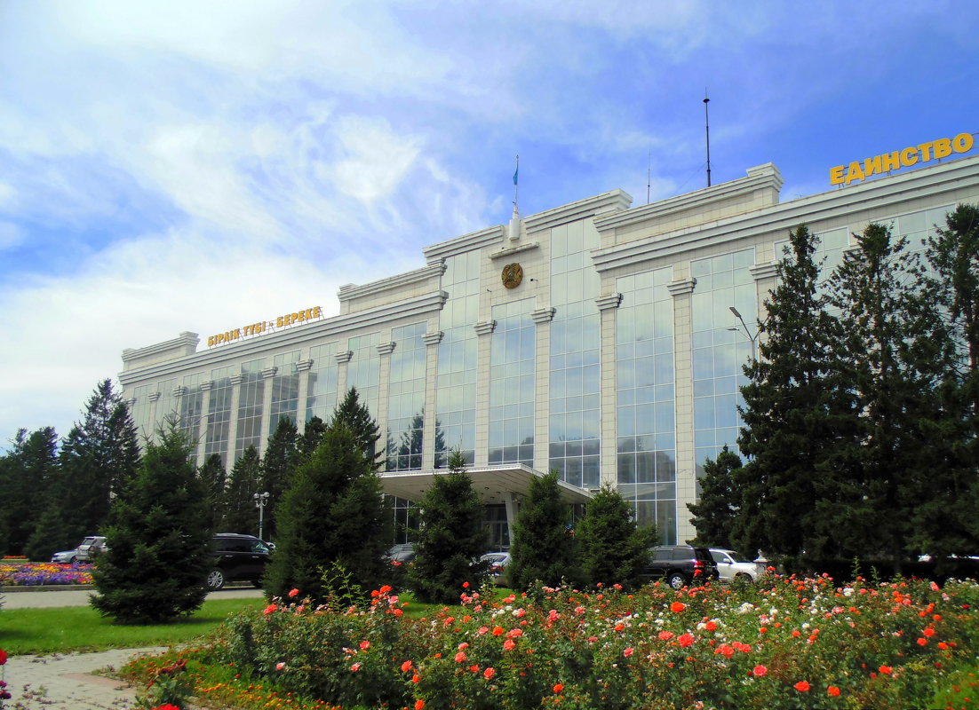 Дом советов . Усть каменогорск - Мила Бовкун