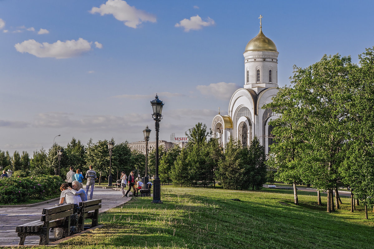 Москва. Поклонная гора. - В и т а л и й .... Л а б з о'в