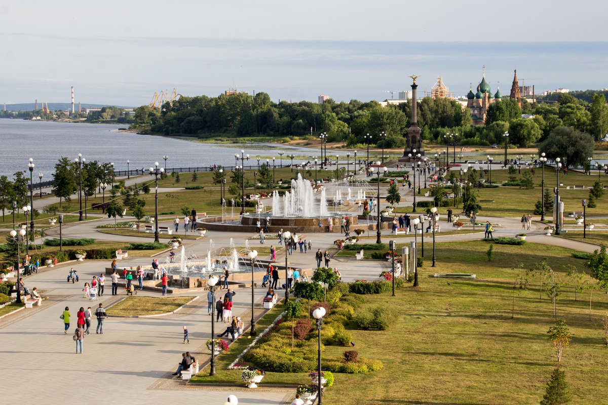 Каскад фонтанов в Ярославле - Светлана Ку