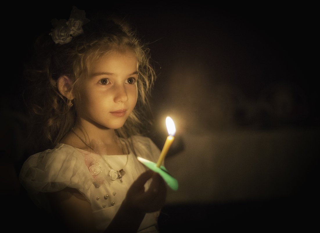 Портрет девочки со свечой - игорь козельцев