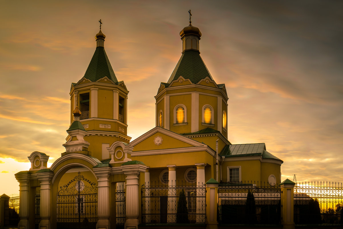 Свято-Николаевский храм - Artem Zelenyuk
