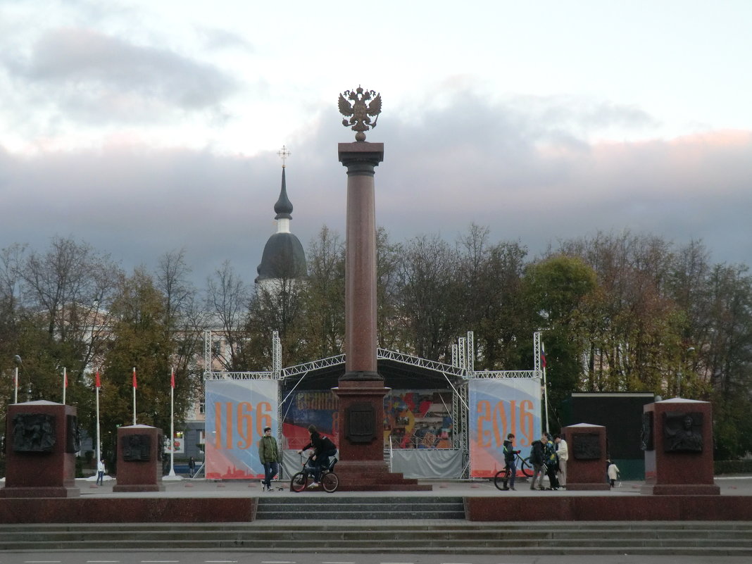 Великие Луки. Вечер... - Владимир Павлов