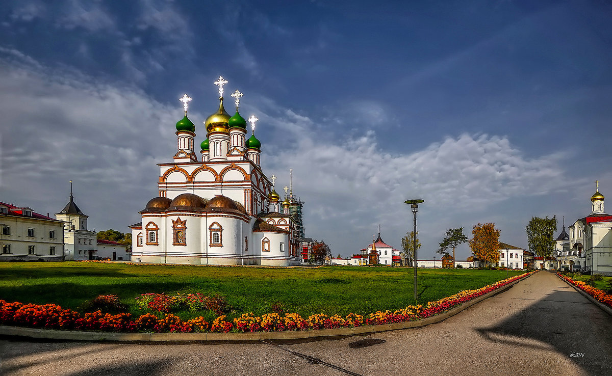 Троице-Сергиев Варницкий монастырь - mila 