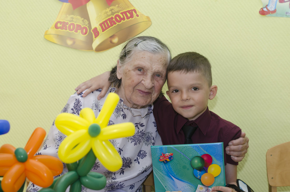 прабабушка на выпускном - Ольга Русакова