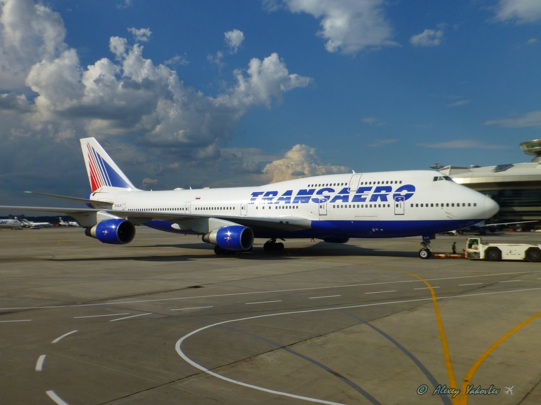Трансаэро - единственный был эксплуатант Б 747 в Восточной Европе и СНГ.Сейчас есть в а/к Россия. - Alexey YakovLev