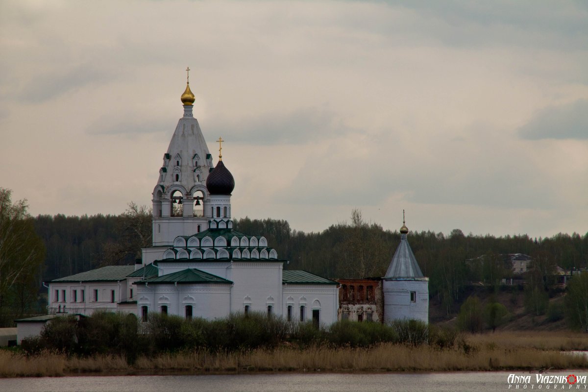 Свято-Троицкий Островоезерский монастырь - Анна Вязникова
