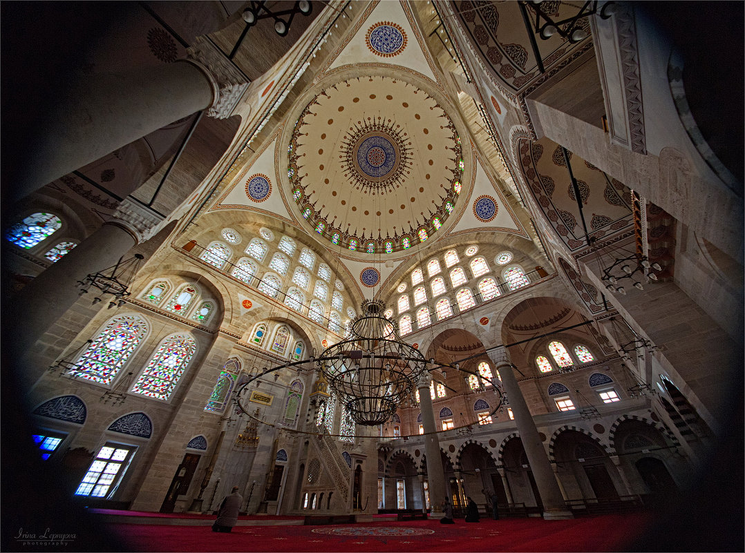 Интерьер мечети Михримах султан в Стамбуле. Творение Синана - Ирина Лепнёва