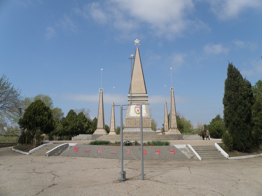 Памятник Славы воинов 2-й Гвардейской армии - Александр Рыжов