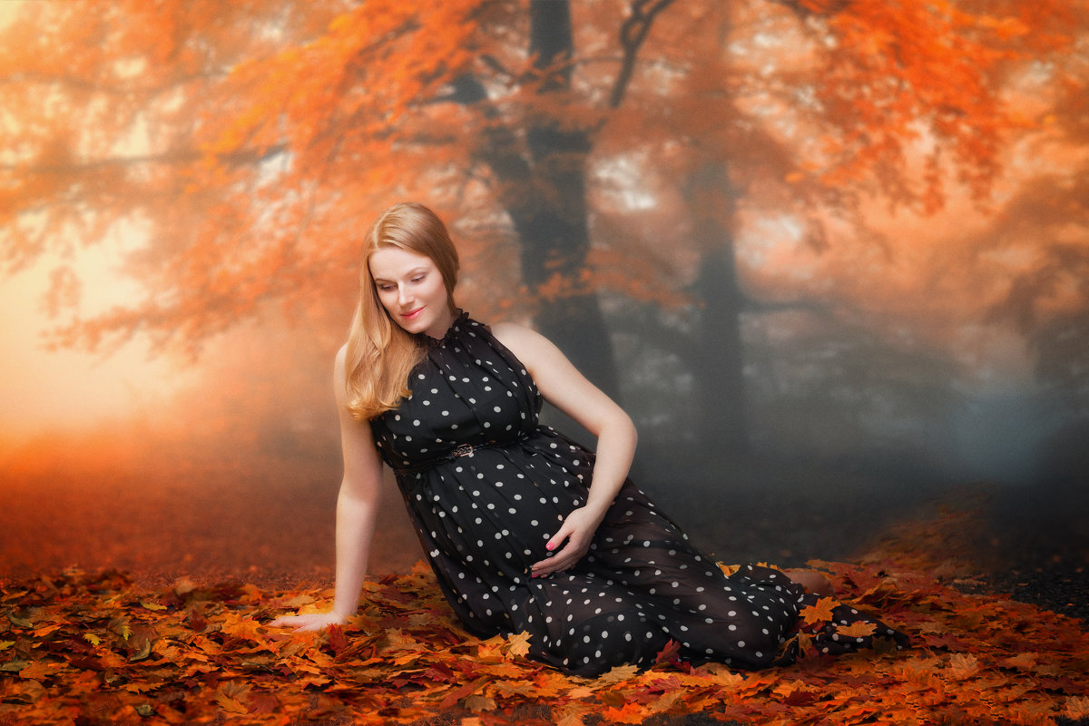 Фотосессия беременной в лесу
