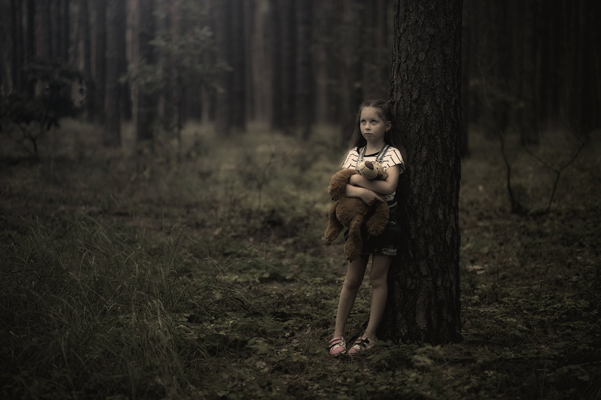 Девочка в лесу - Сергей 