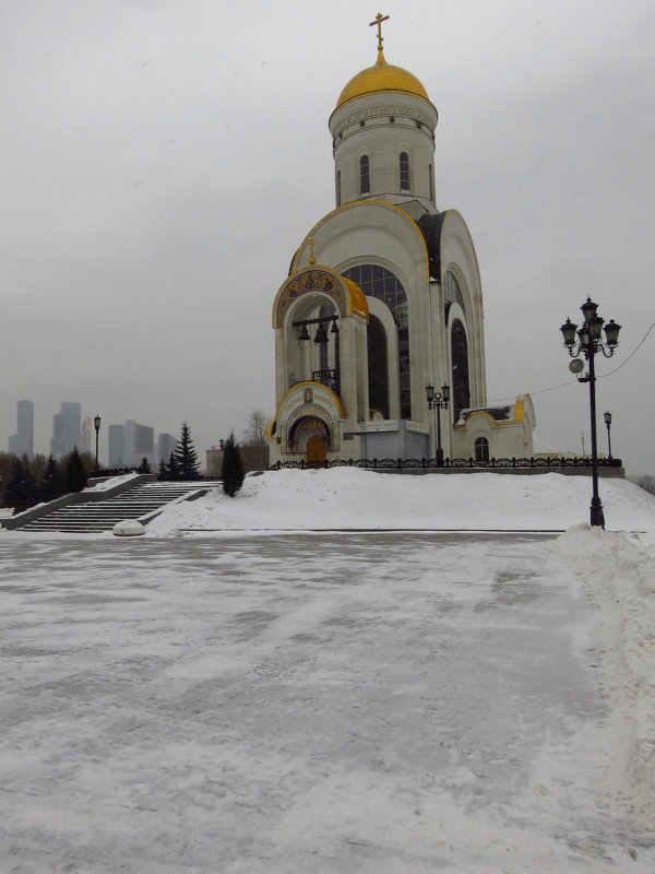 Церковь в парке Победы на Поклонной горе в Москве - Андрей Лукьянов
