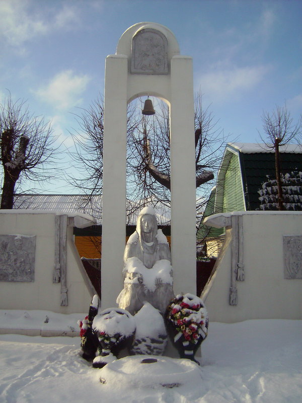 Памятник павшим бойцам в городе Рыбное - Tarka 