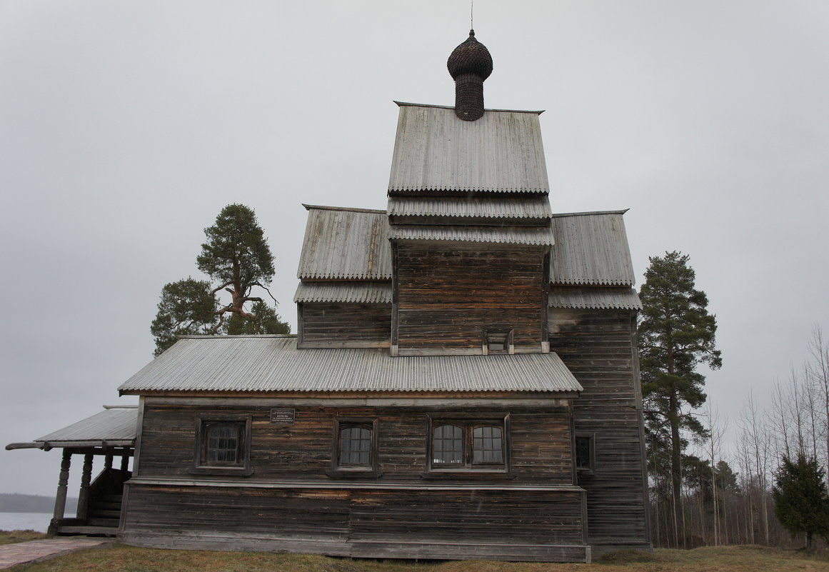 Юксовичи (Родионово). Церковь Георгия Победоносца (Георгиевская церковь), 1493 - Елена Павлова (Смолова)