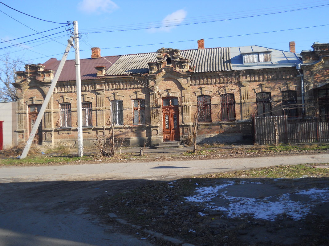Старейшее здание города - Галина Квасникова