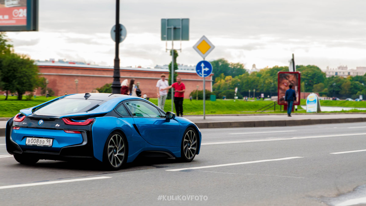 Просто BMW i8 - Вадим Куликов 