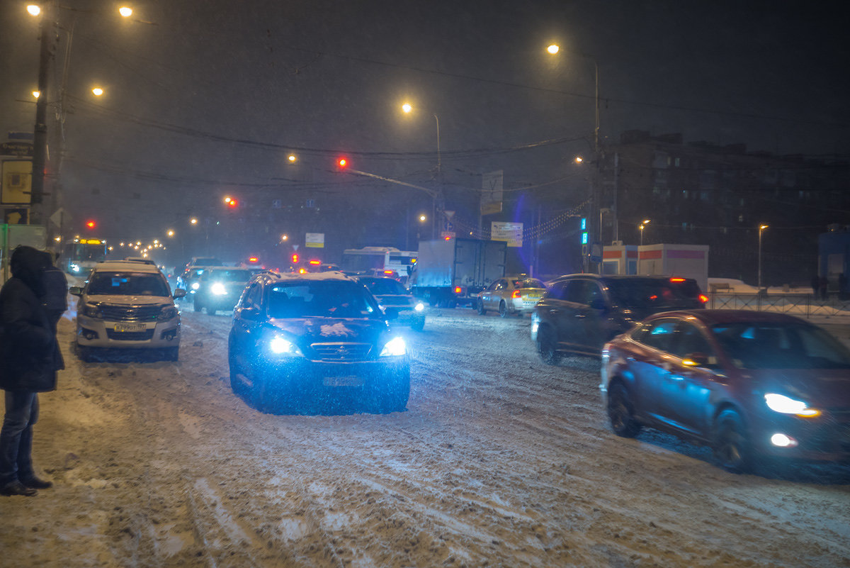 Ночной снегопад в Москве - Игорь Герман