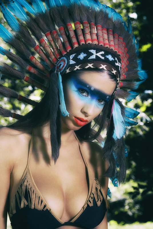 Американец разыскал цветные фото индейцев конца XIX века