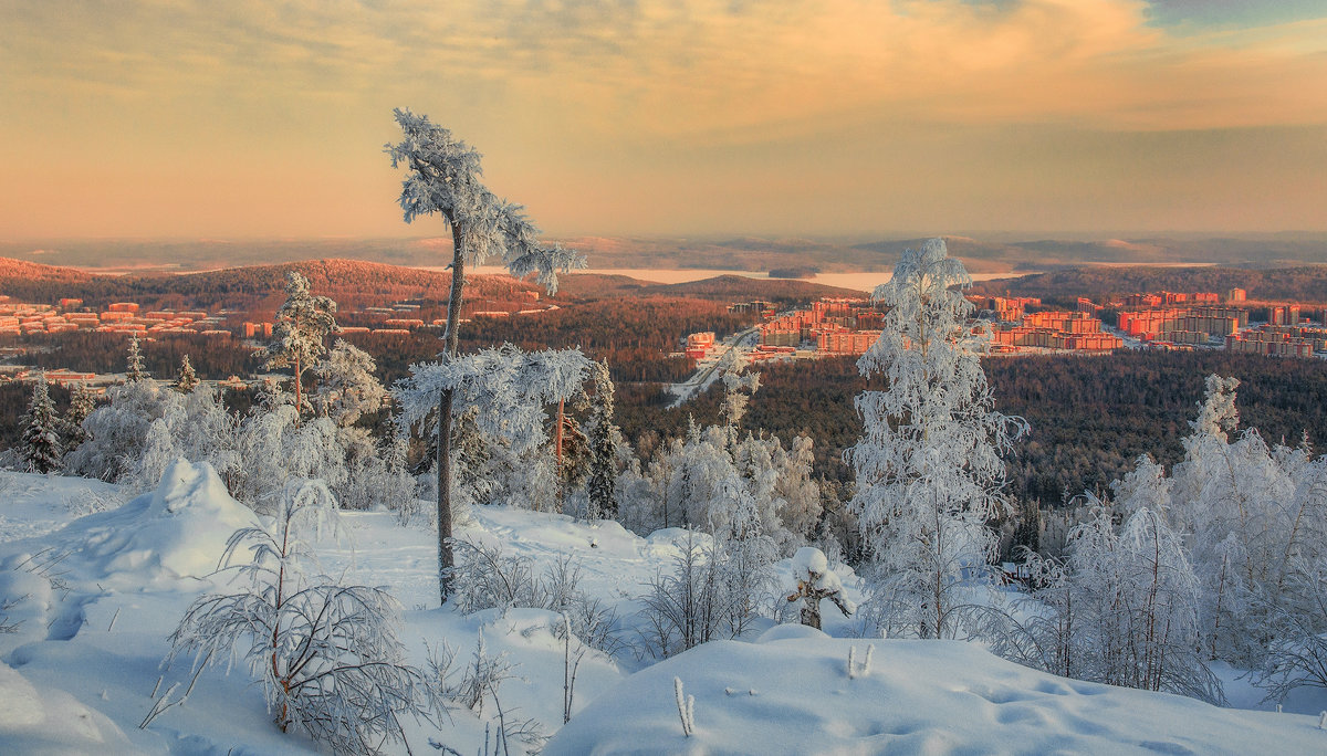Уральская гора Новоуральск зима
