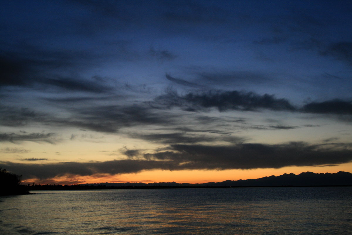 Закат на озере Иссык-Куль - GalLinna Ерошенко