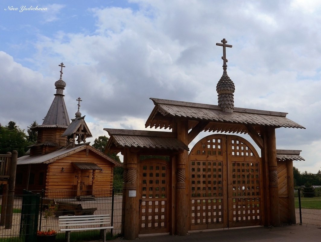 Деревянный храм во имя святых жен-мироносиц - Nina Yudicheva