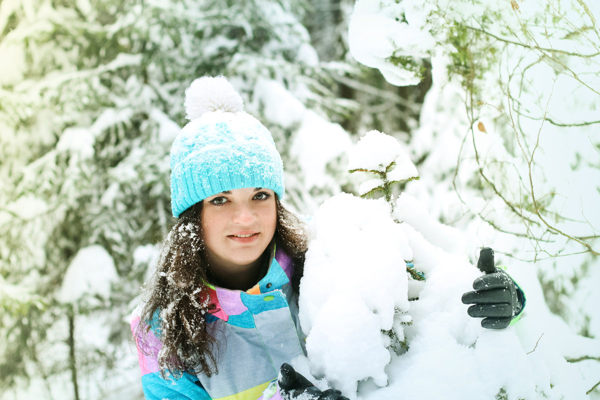 Зимний и снежный лес очаровывает - Екатерина Гриб