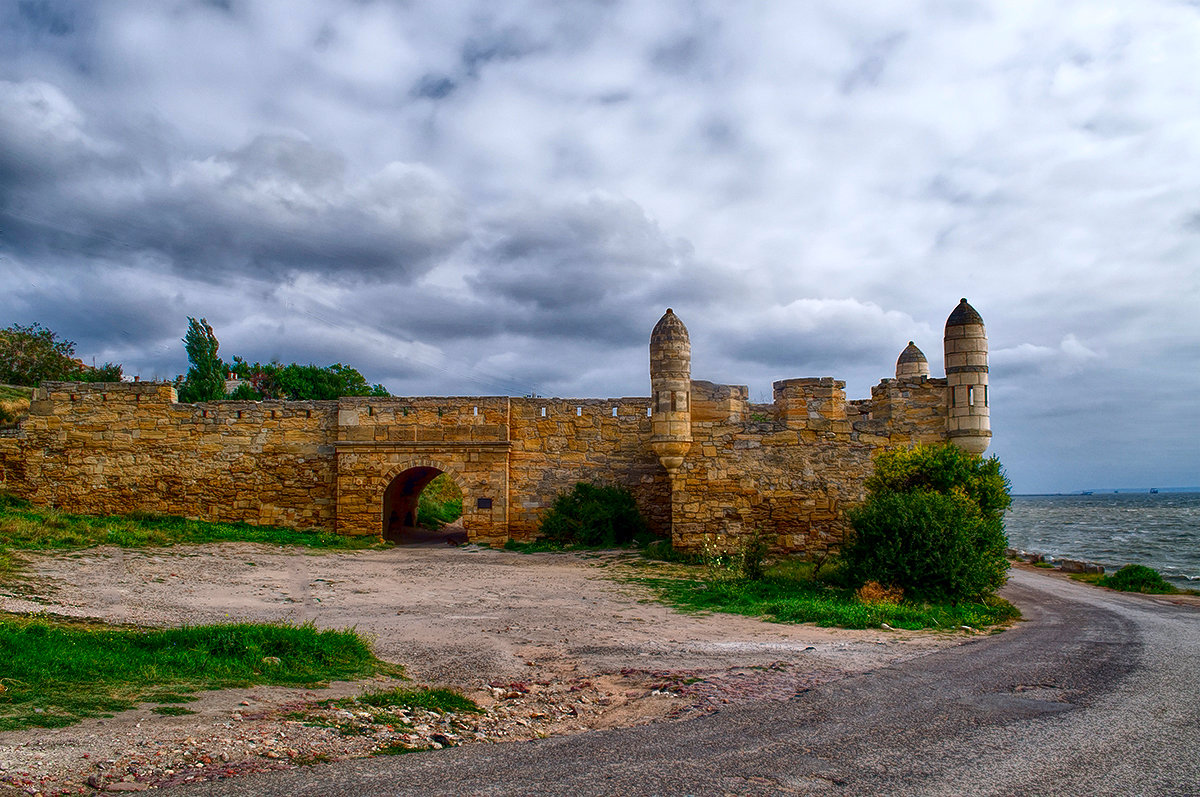 Старая крепость - Виктор 