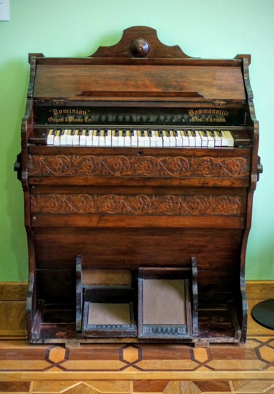 dominion organ, piano в доме Курлиной - IURII 
