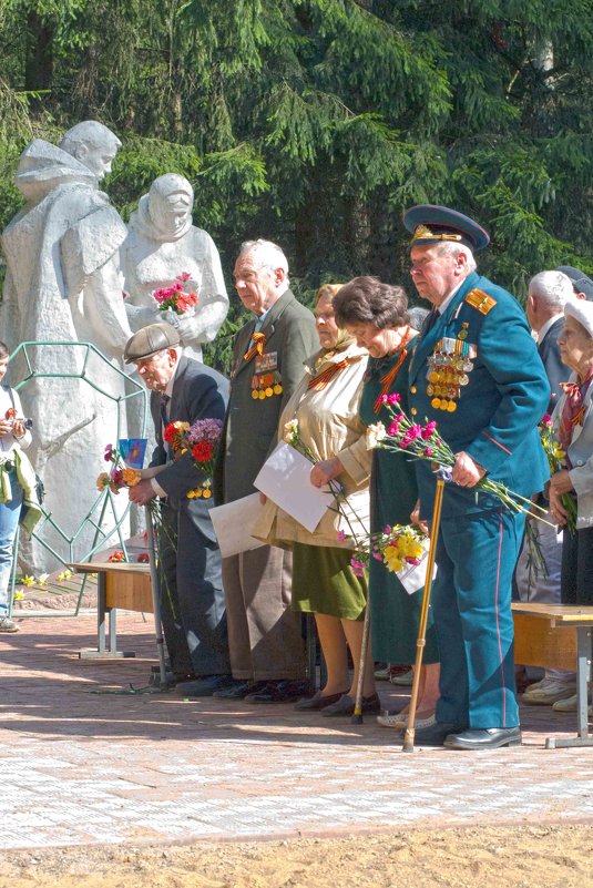 Ветераны 9 мая в поселке Менделеево - Вячеслав 