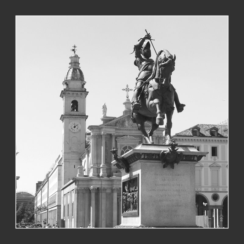 Torino. Monumento a Emanuele Filiberto. - Николай Панов