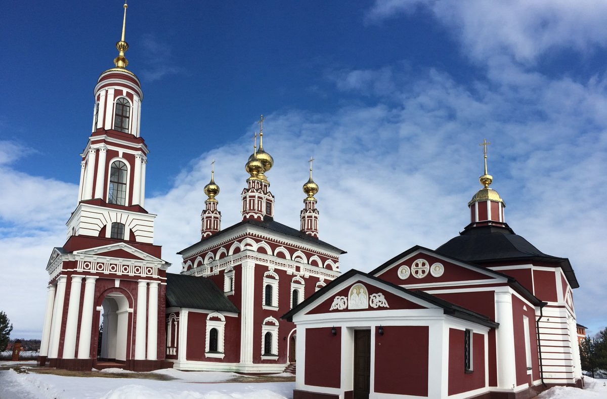 Церковь Михаила Архангела и церковь Флора и Лавра, г. Суздаль - Leonid 