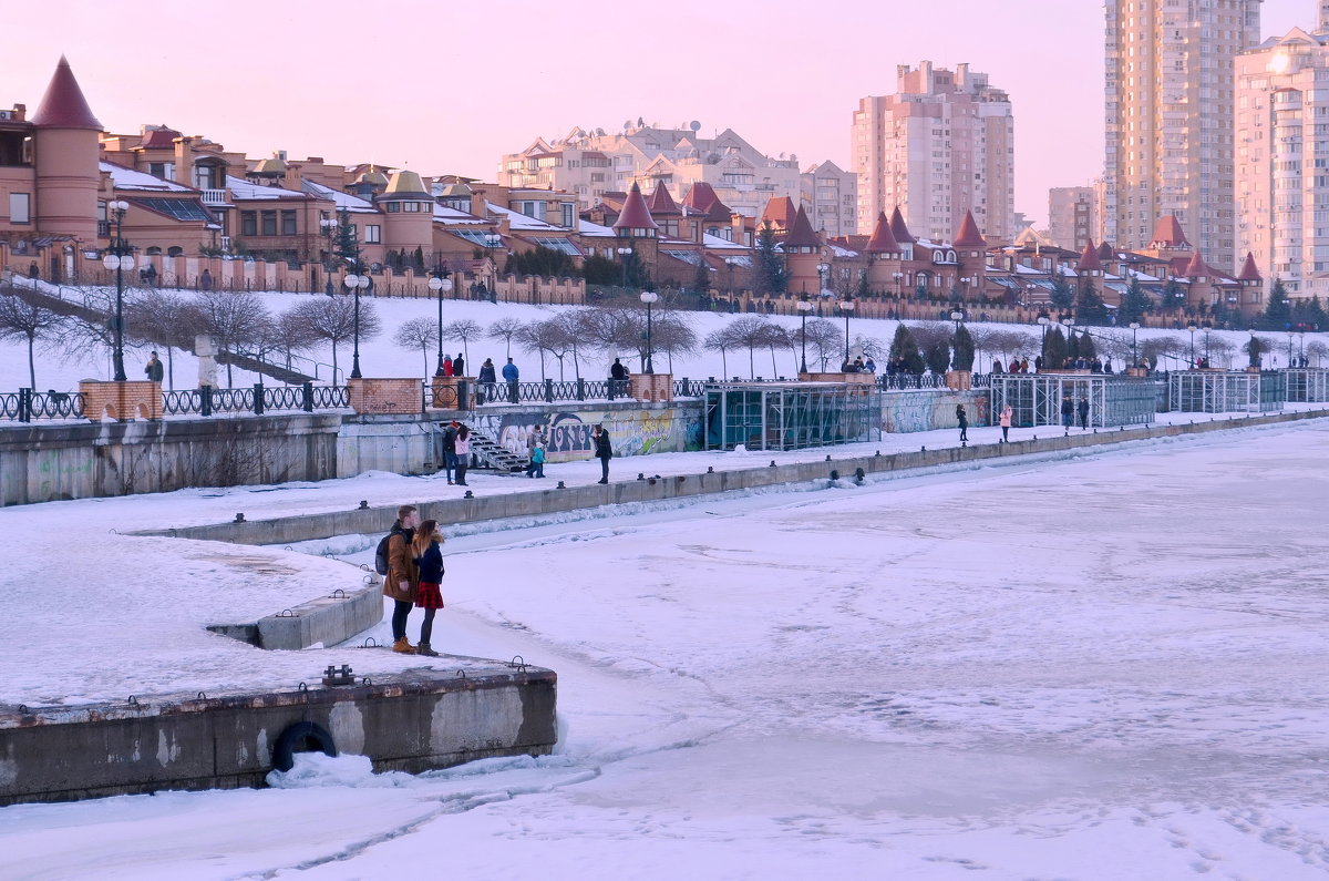 На Оболонской Набережной зимой - Валентина Данилова