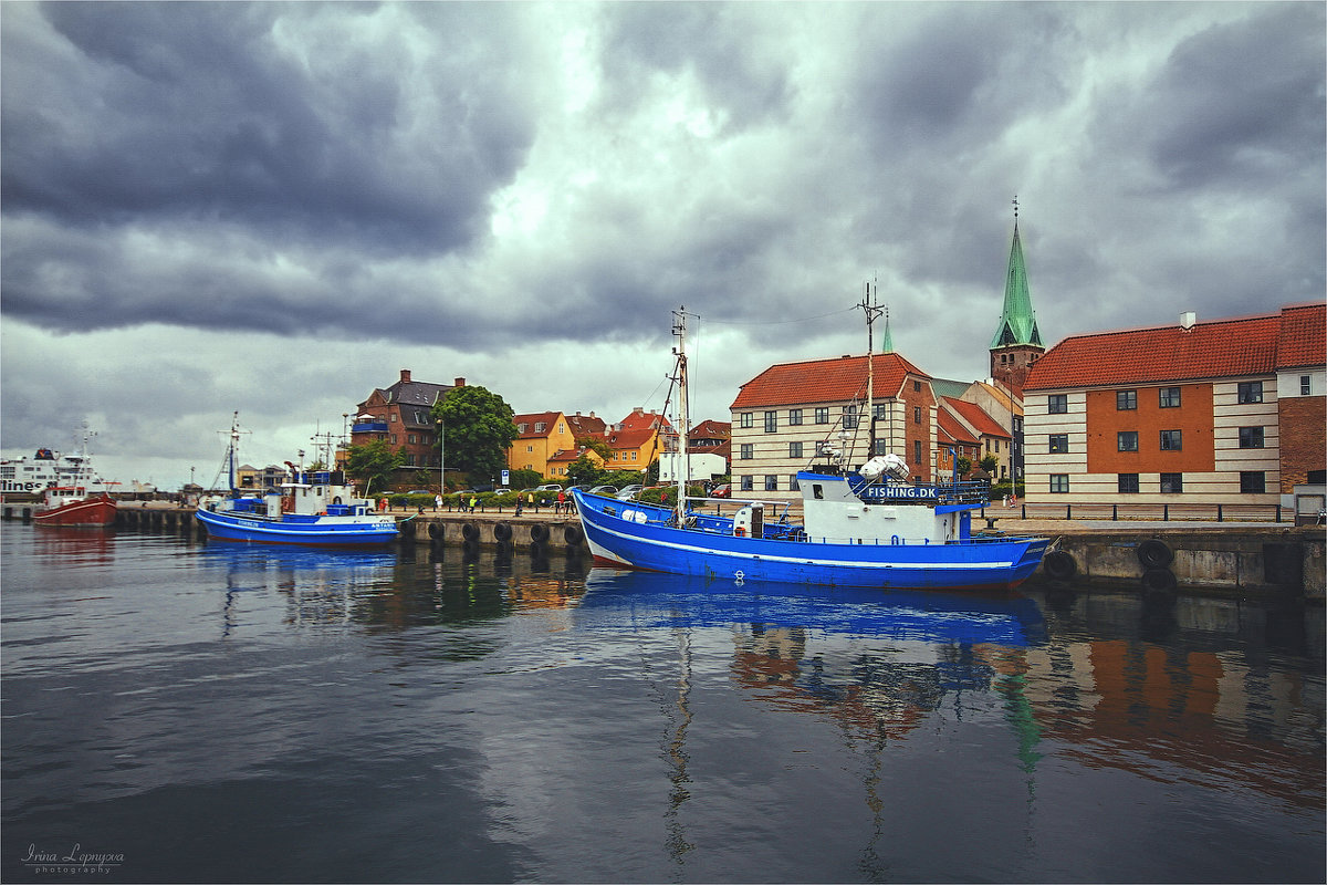 Рыболовные судна в бухте Хельсингёра, Дания - Ирина Лепнёва