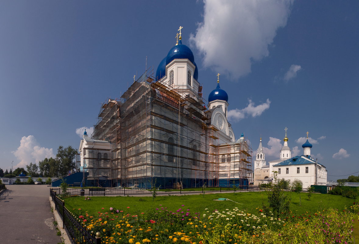 Боголюбово-Свято-Боголюбский женский монастырь. - юрий макаров