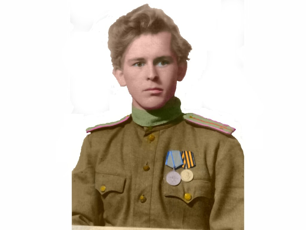 Впервые цветный младший лейтенант Владимир Михайлович Филатов 1941г.-1945г. - Михаил Филатов