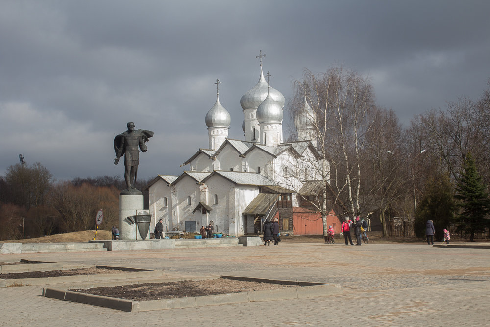 Александр Невский - Олег Фролов