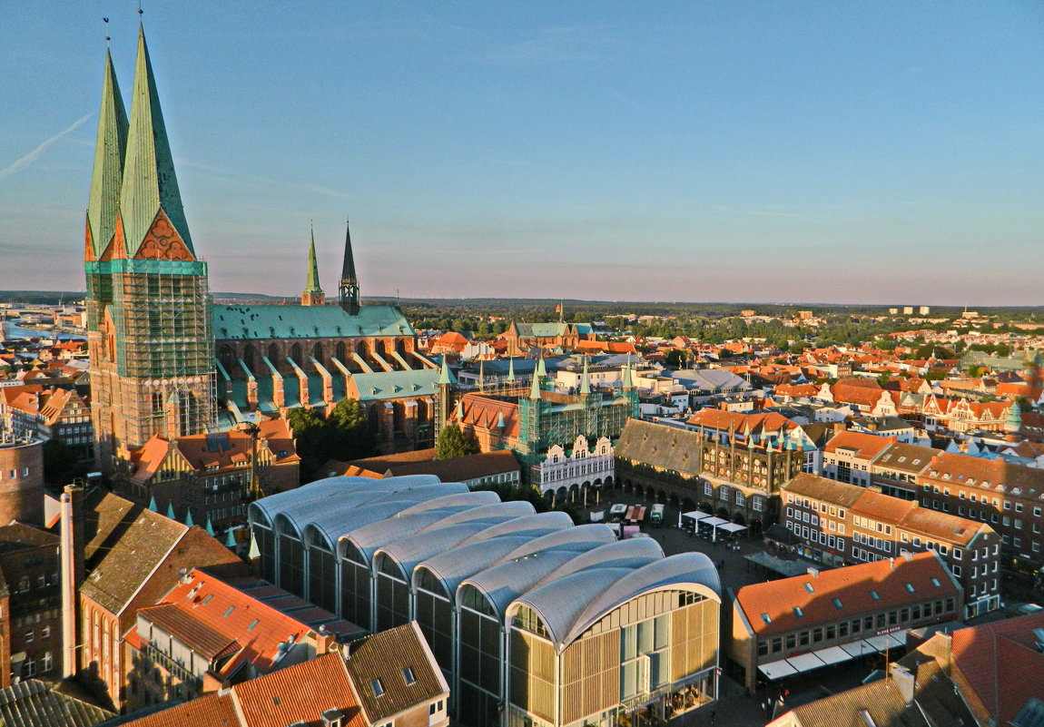 Вид на город с St. Peter Kirche - Андрей K.