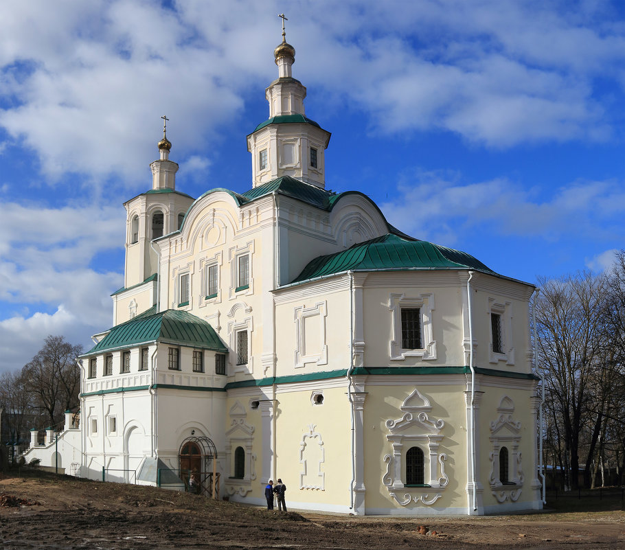 Богоявленский женский монастырь сверху